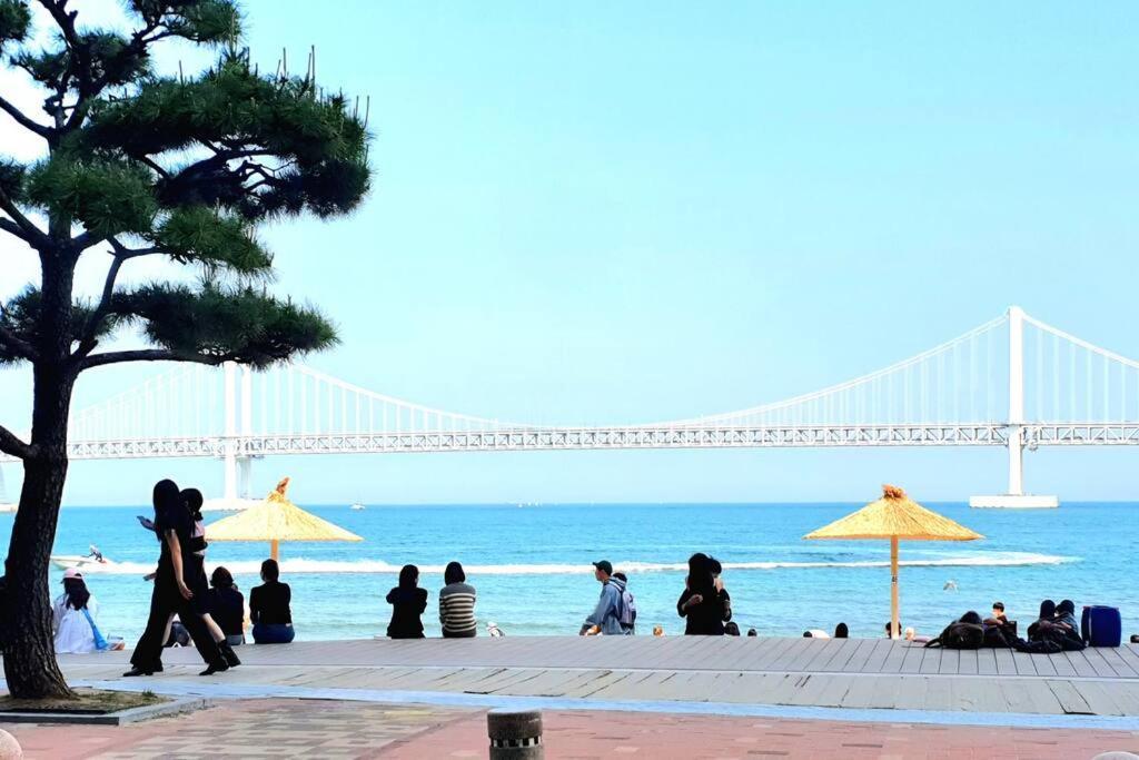 Jj House Gwangan Beach Busan Eksteriør billede